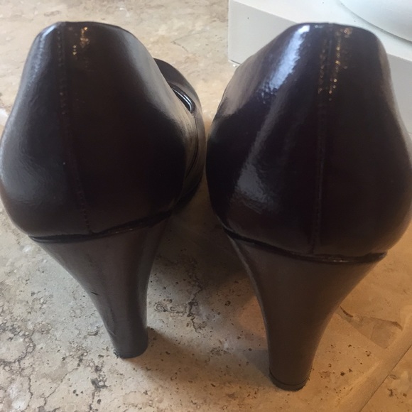 Shoes - Picture 2 of 3